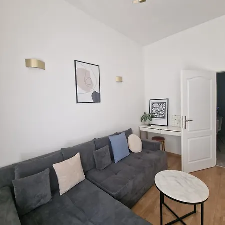 Eda Apartment *